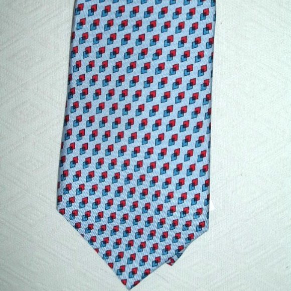 Vineyard Vines blue red diamond geometric print 100% silk tieNWT